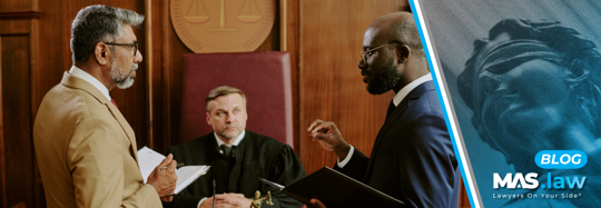 Two lawyers arguing in front of a judge | MAS Law